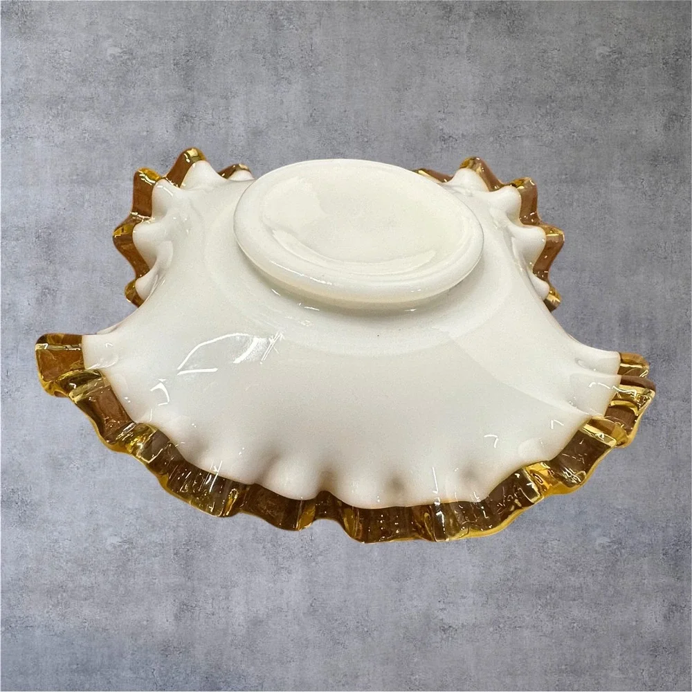 Fenton Ruffled Bowl Milk Glass‎ 6